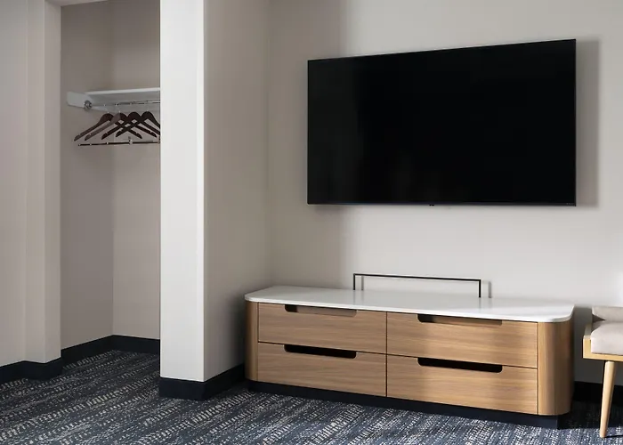 Fairfield By Marriott Inn & Suites Fresno Riverpark